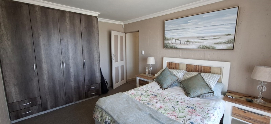  Bedroom Property for Sale in Dana Bay Western Cape